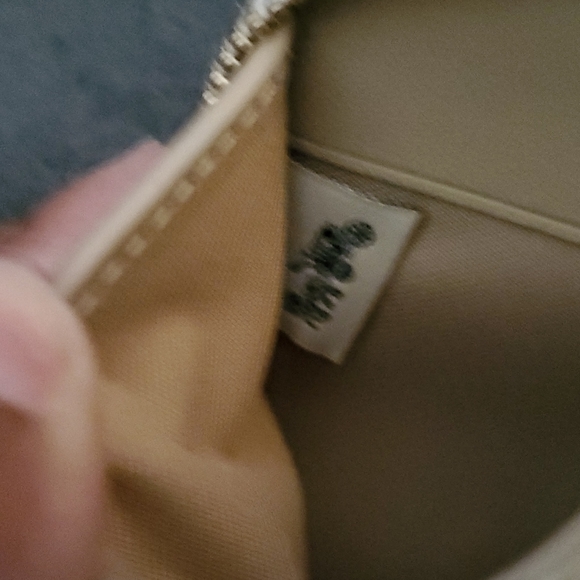 🌈 Rainbow Coach Wallet - Picture 7 of 8